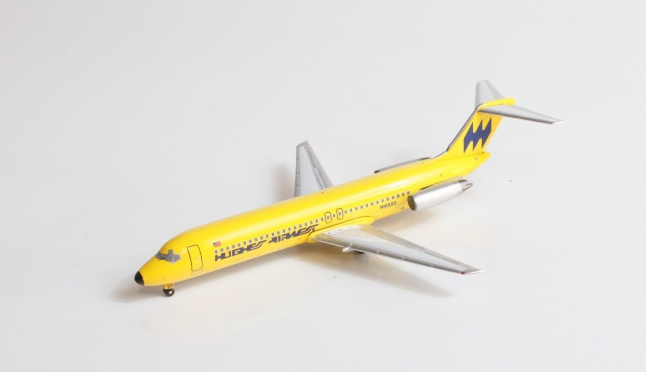 Douglas DC9-32 Hughes Airwest N9332