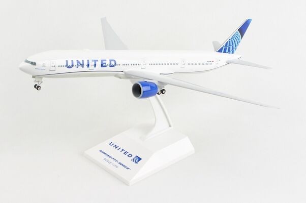 Boeing 777-300ER United N2749U