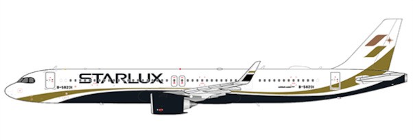 Airbus A321neo Starlux B-58201 With Stand