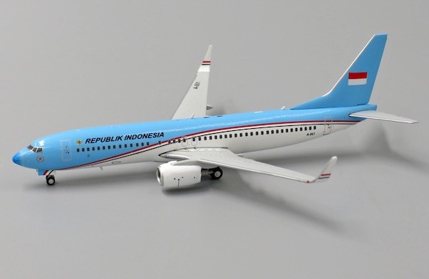 Boeing 737-8U3 (BBJ2) Indonesia Air Force A-001 With Antenna