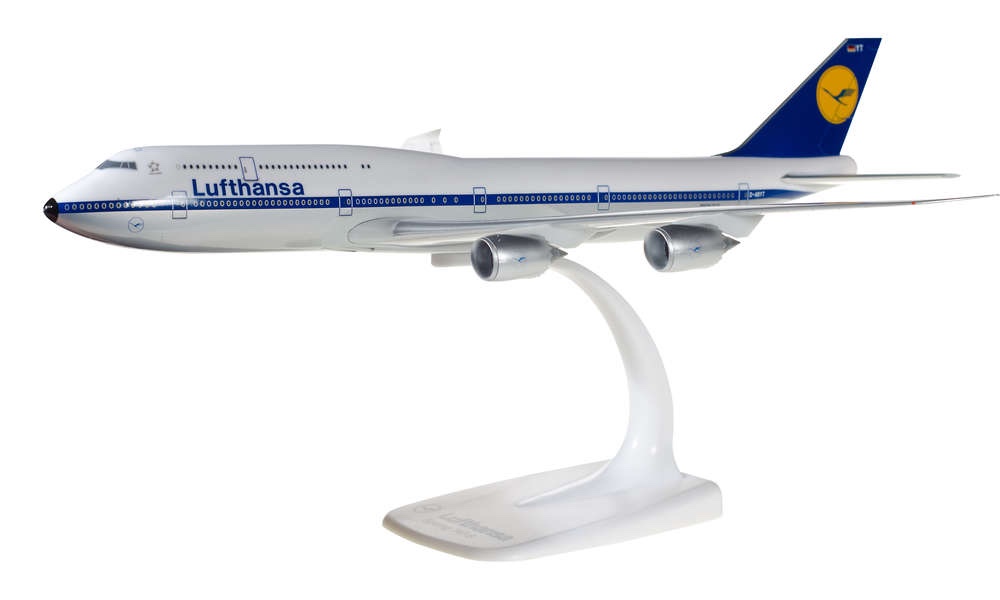 Boeing 747-8 Lufthansa Intercontinental “Retro” D-ABYT