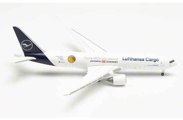 Boeing 777-200F Lufthansa Cargo Sustainable Fuel DB Schenker D-ALFG