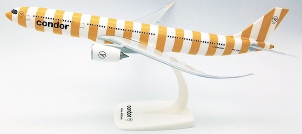 Airbus A330-900neo Condor Beach D-ARNC
