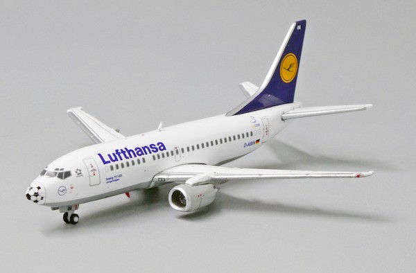 Boeing 737-500 Lufthansa "Football Nose" D-ABIN