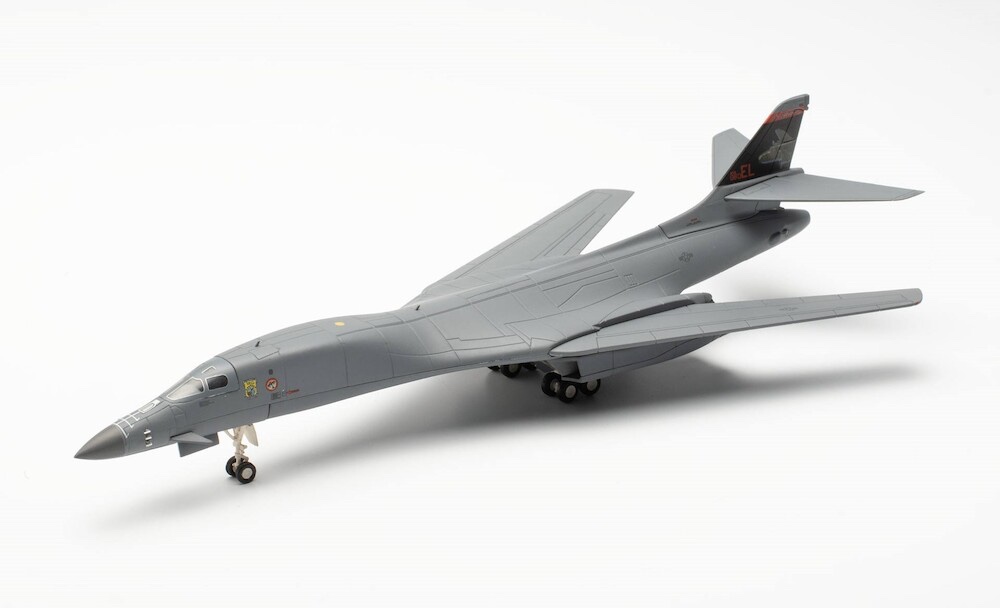 herpa_wings_572903_b1b_lancer_usaf_28th_bw_doolittle_raid_80_anniversary_x35_198803_3