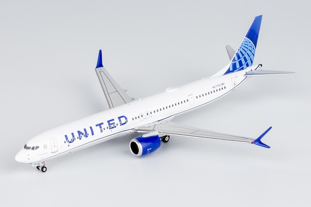 Boeing 737 MAX 10 United Airlines N27753