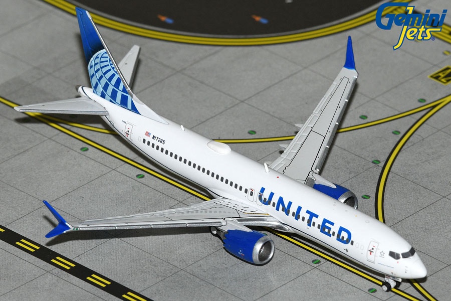 Boeing 737 MAX 8 United Airlines N17265