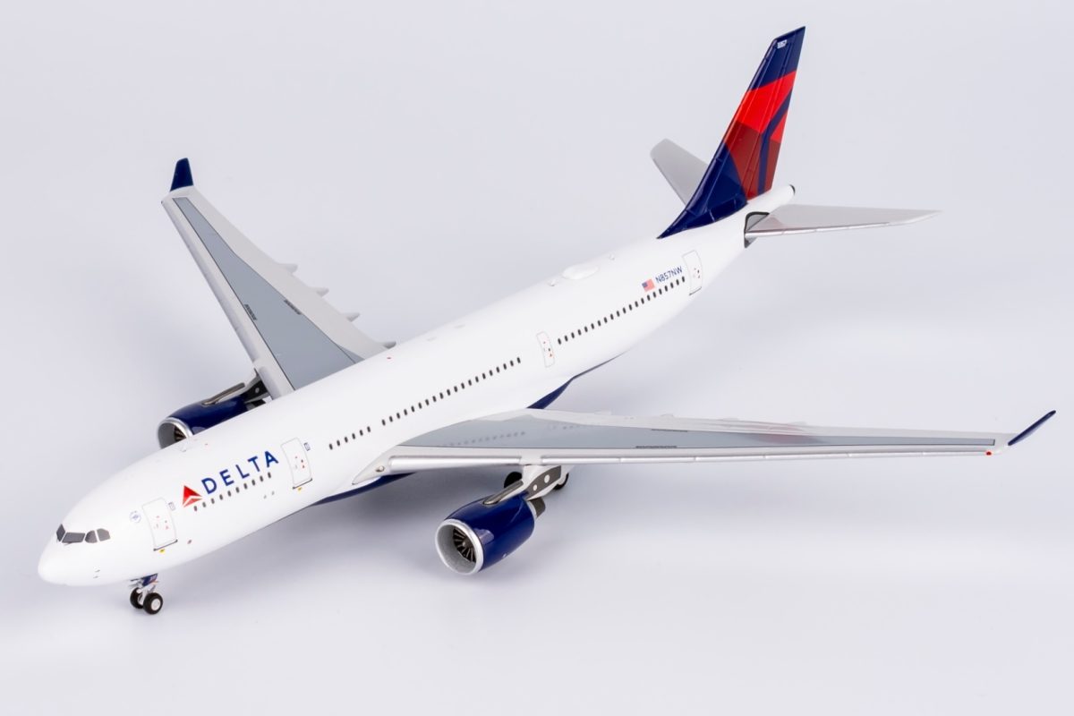 Airbus A330-200 Delta Air Lines N857NW