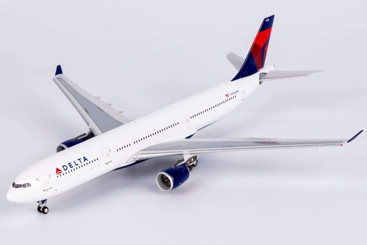 Airbus A330-300 Delta Air Lines N815NW