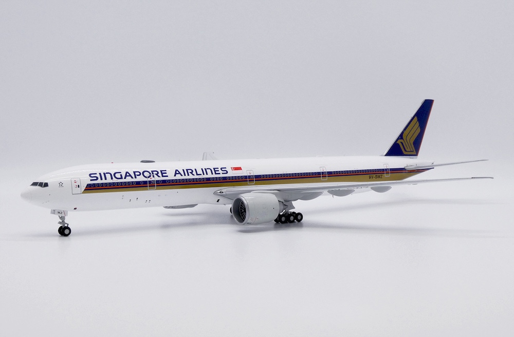 Boeing 777-300ER Singapore Airlines "Advanced Engine Option" 9V-SWZ