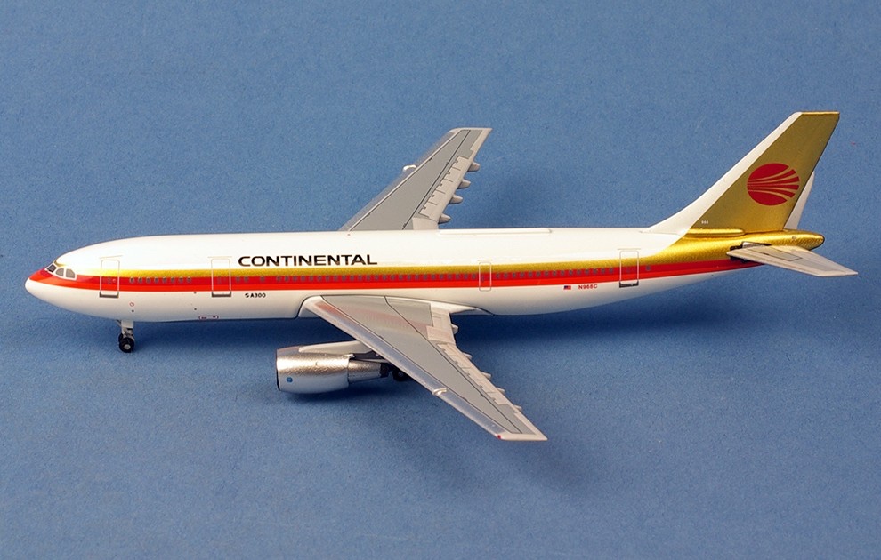 Airbus A300-B4 Continental N968C
