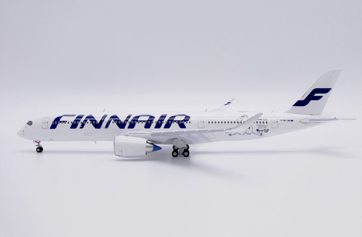 Finnair Airbus A350-900XWB - Flaps Down
