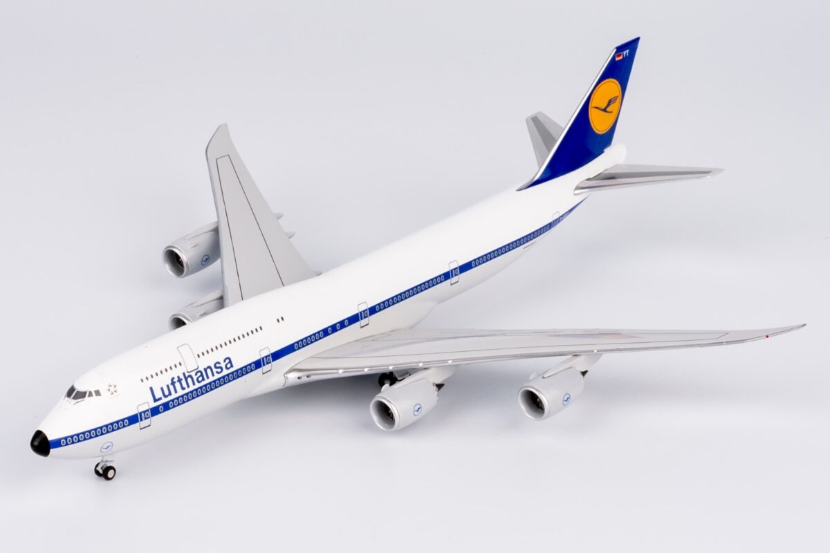 Lufthansa 747-8 D-ABYT