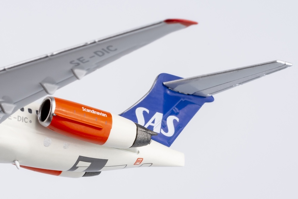 ng_models_84001_mcdonnell_douglas_md87_sas_scandinavian_airlines_grane_viking_se_dic_x18_209338_8