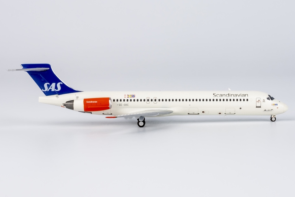 ng_models_84001_mcdonnell_douglas_md87_sas_scandinavian_airlines_grane_viking_se_dic_xf4_209338_3
