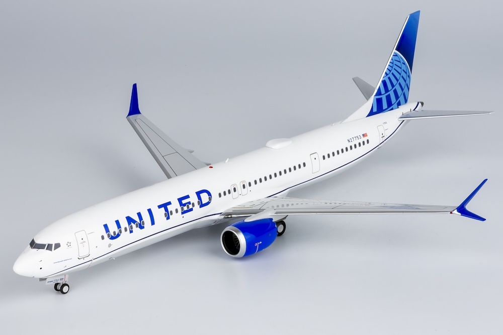 Boeing 737-MAX 10 United Airlines N27753