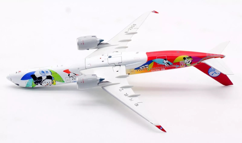 aviation_400_av4270_airbus_a350_941_sichuan_airlines_panda_route_b_32g6_detachable_gear_xdb_204727_10
