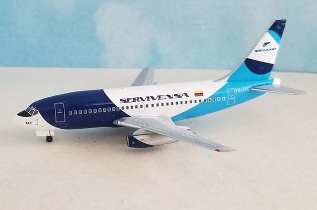 Boeing 737-200 Servivensa YV-74C